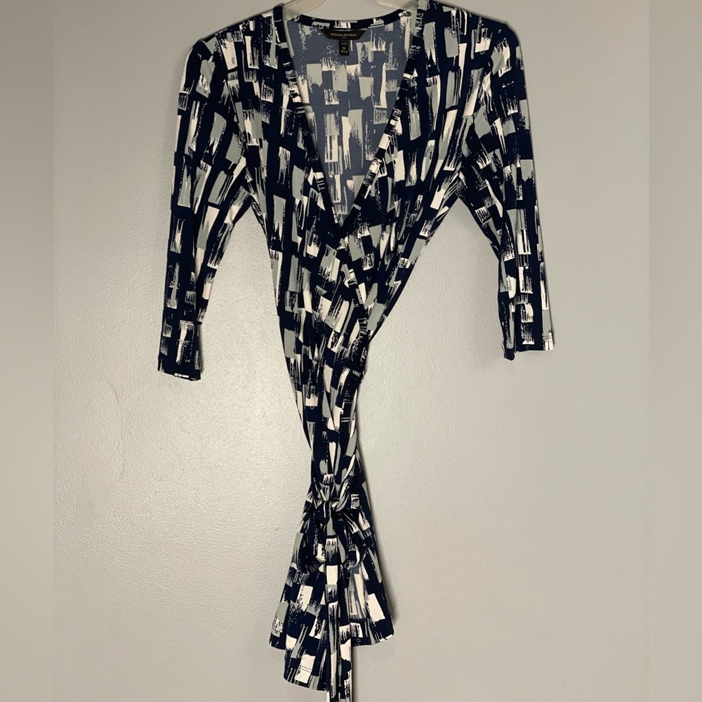 Banana Republic Navy Officecore Business Abstract Print Wrap Dress - Picture 5 of 7